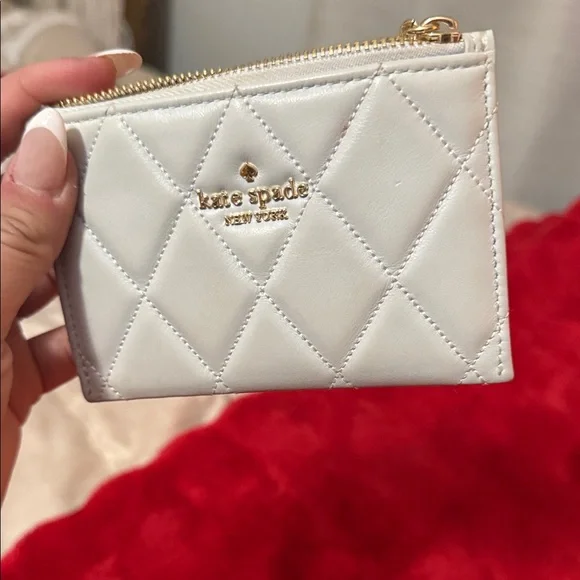 Kate Spade Quilted Cream Card Holder with Gold Accent - Picture 5 of 9